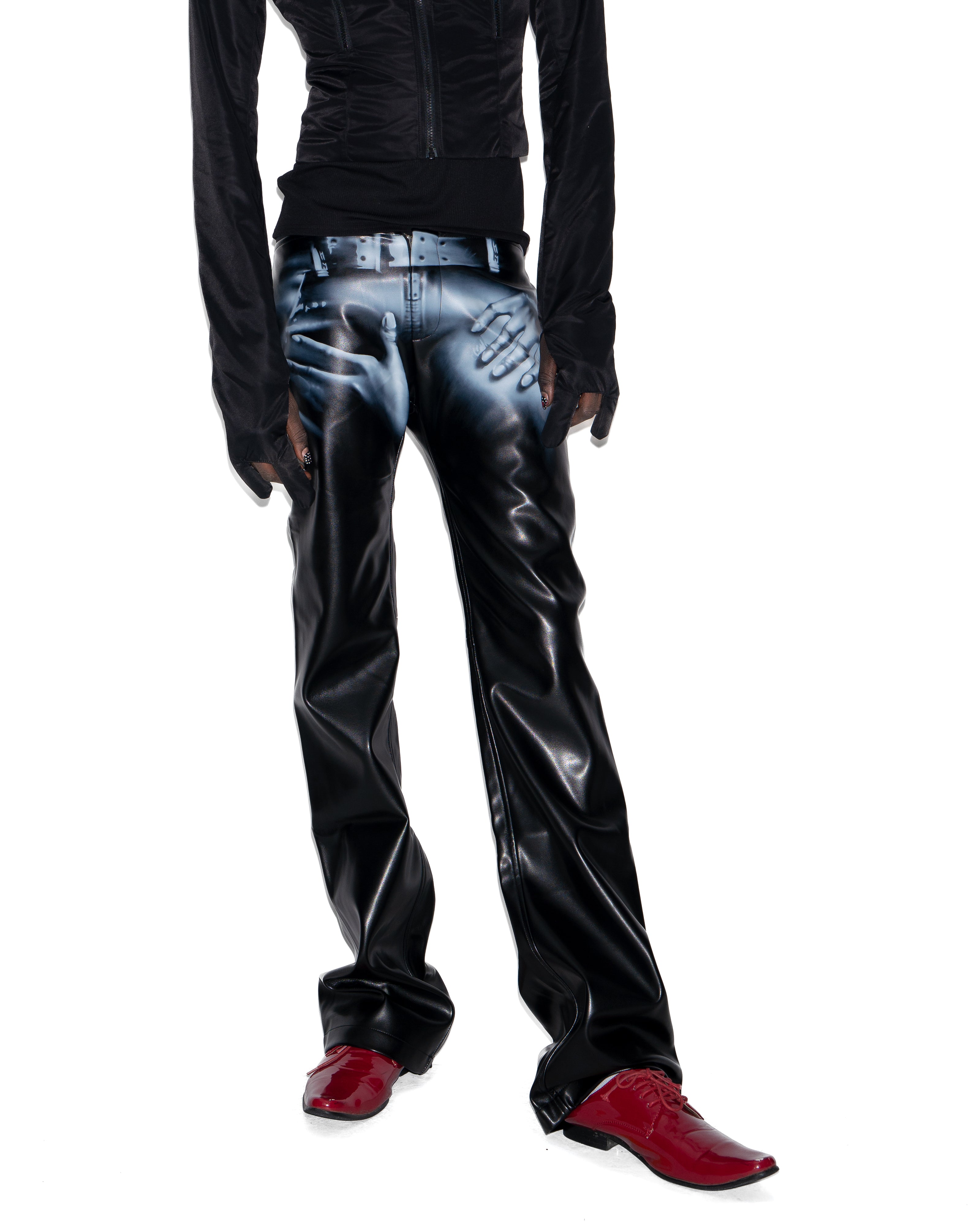 Mowalola Stone Kunstlederhose schwarz Low Waist Airbrush-Print