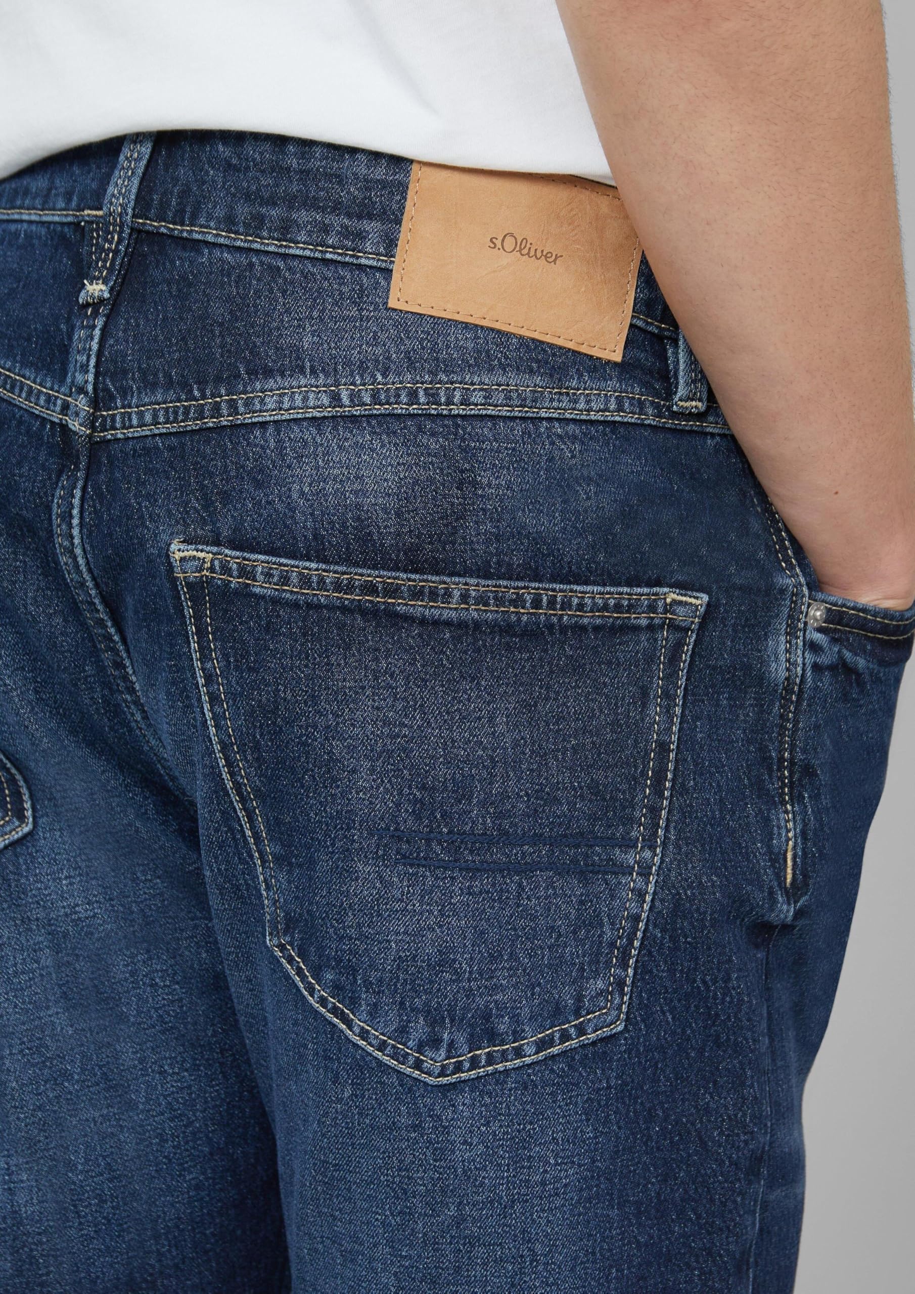 s.Oliver Benito Jeans Straight Leg Mid Rise