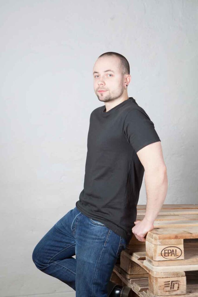 dna merch FAIR+ T-Shirt Unisex Schwarz aus Biobaumwolle