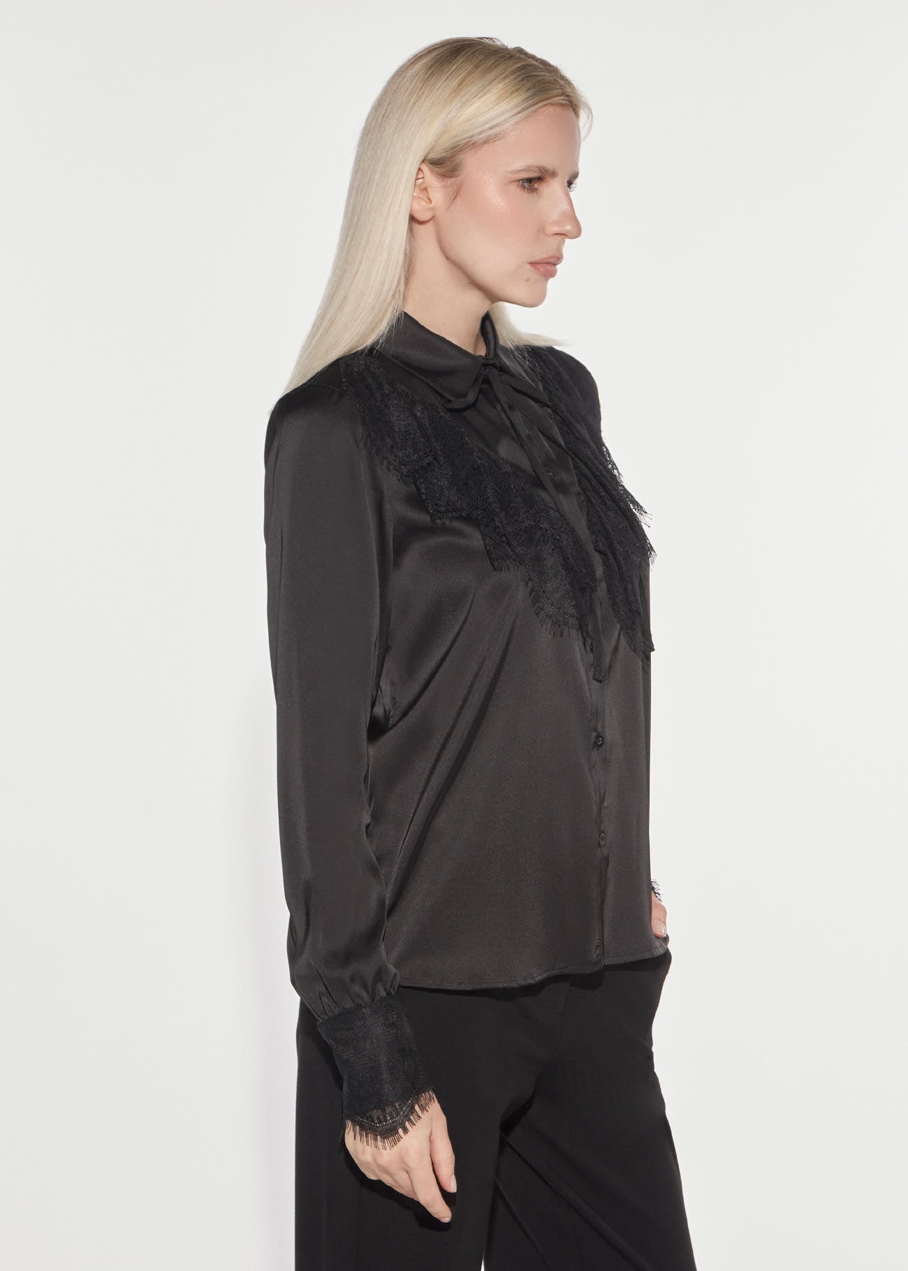 Denny Rose Satinbluse schwarz Spitze Schleife