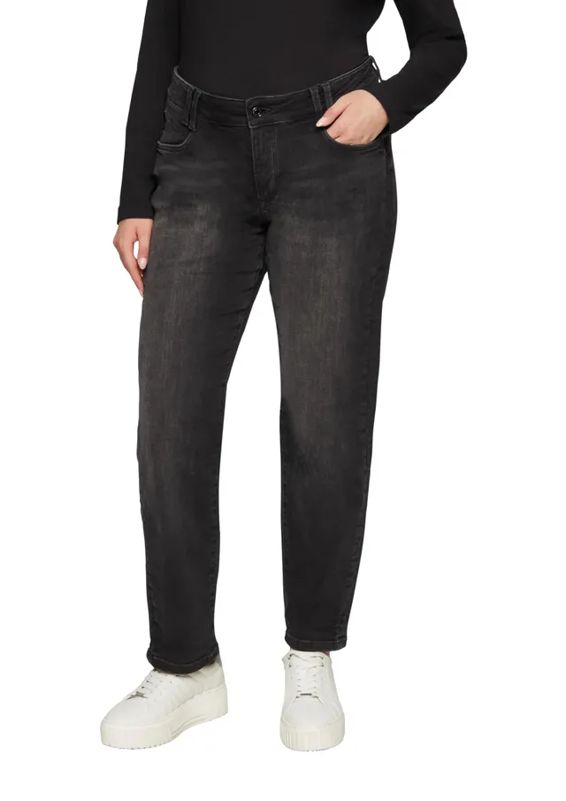 s.Oliver Red Label Curvy Fit Mid Rise Slim Tapered Leg Jeans