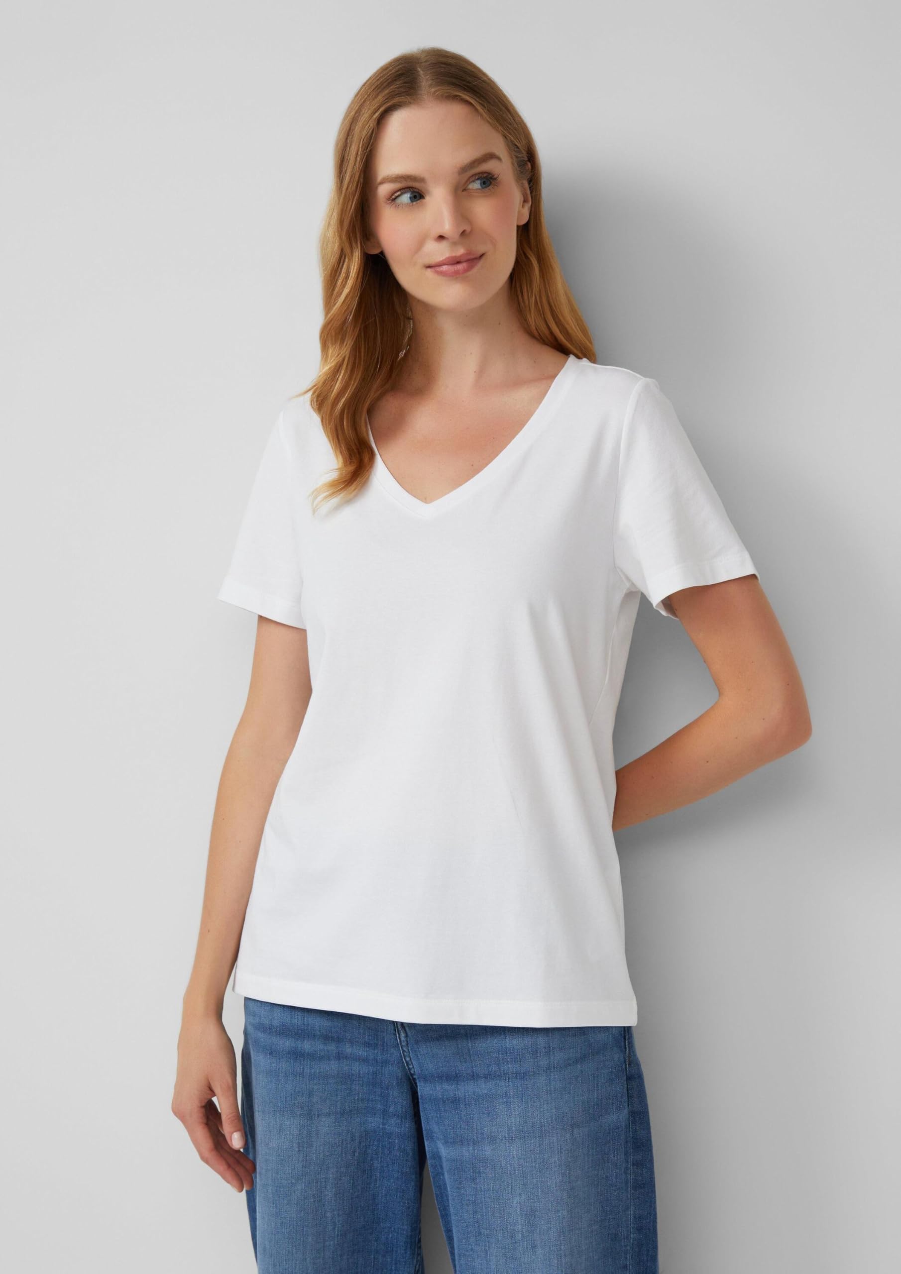 s.Oliver RED LABEL T-Shirt mit V-Ausschnitt aus Baumwolle