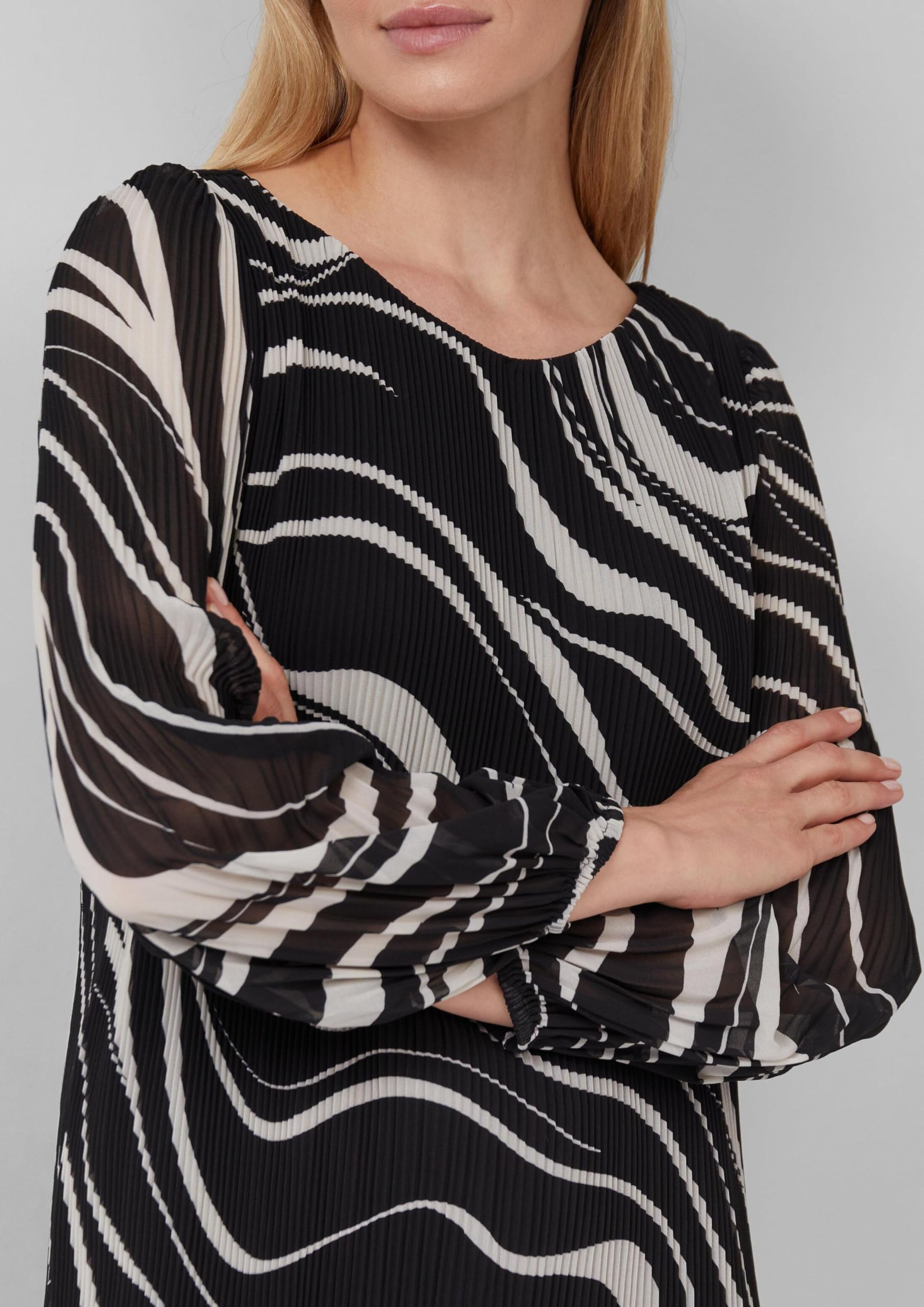 s.Oliver BLACK LABEL Kleid 99A3 Midi Gr.38 Allover