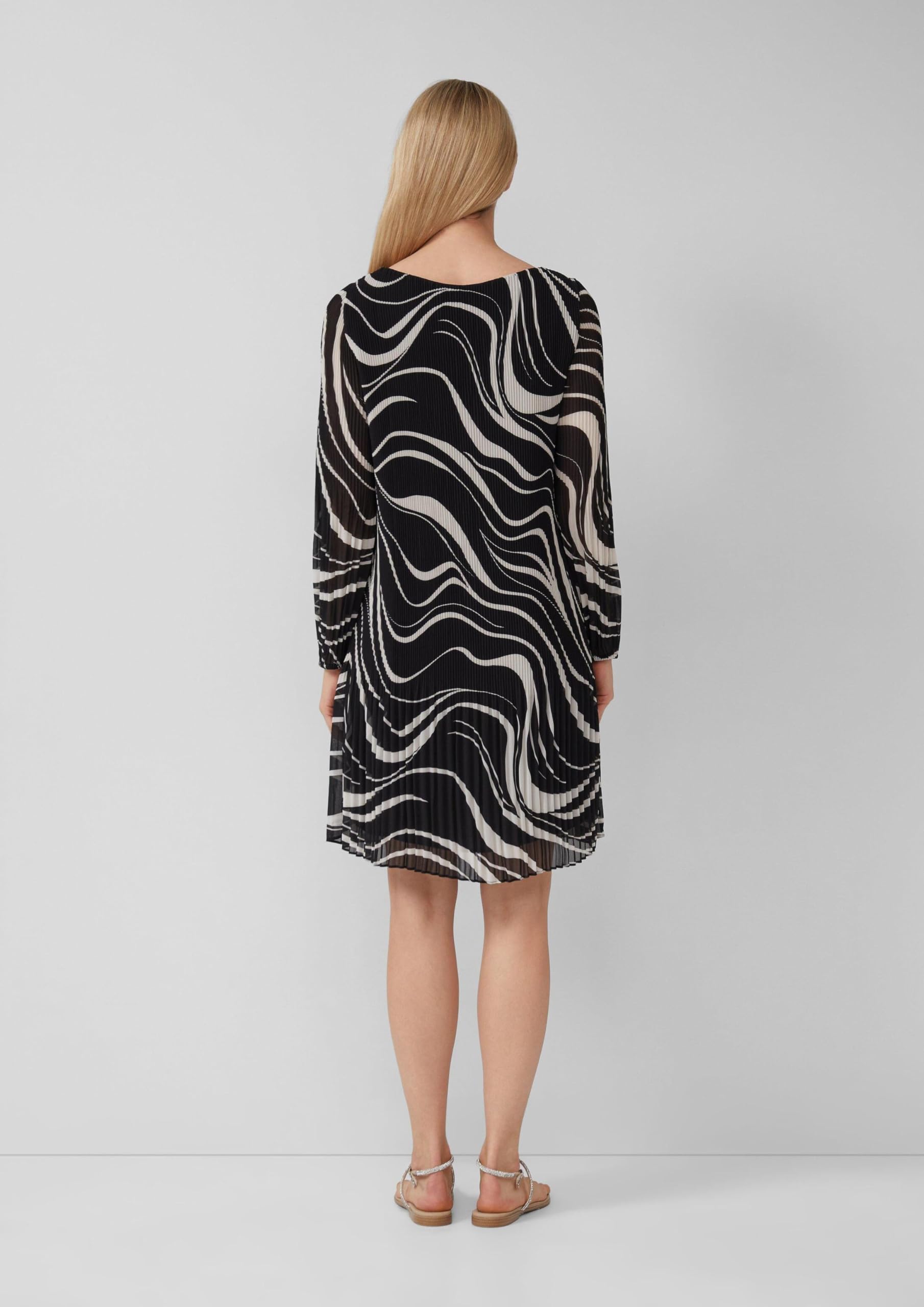 s.Oliver BLACK LABEL Kleid 99A3 Midi Gr.38 Allover