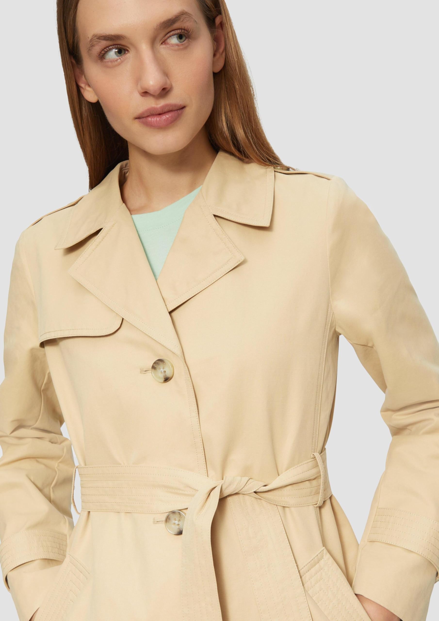 s.Oliver RED LABEL Trenchcoat kurz mit Gürtel 8404