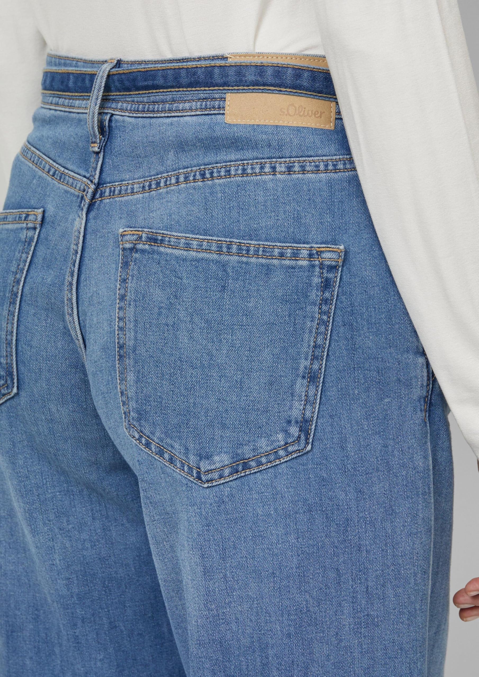 s.Oliver Red Label Jeans Suri 42 Wide Fit Gürtel