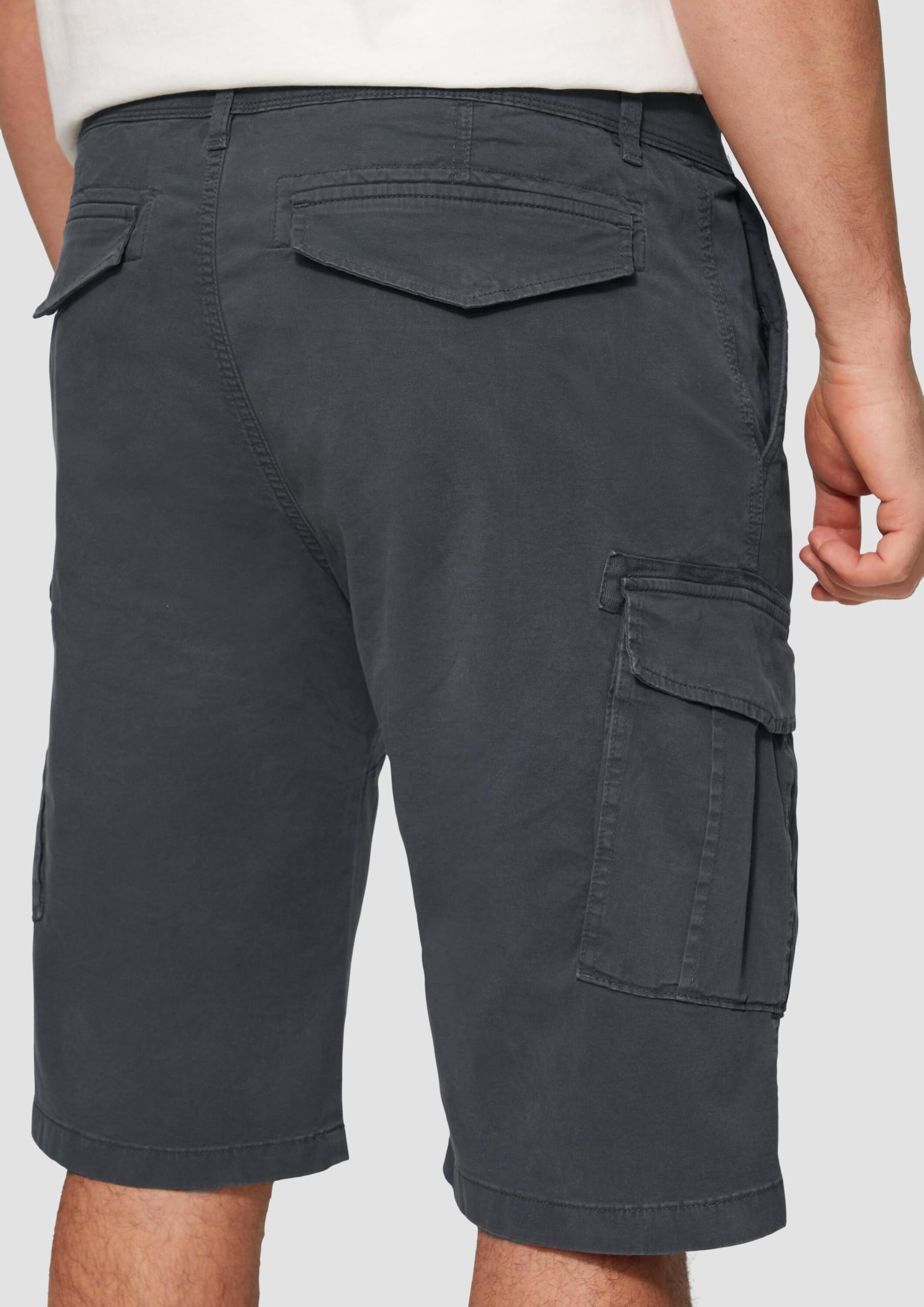 s.Oliver Cargo-Shorts Relaxed Fit olivgrün