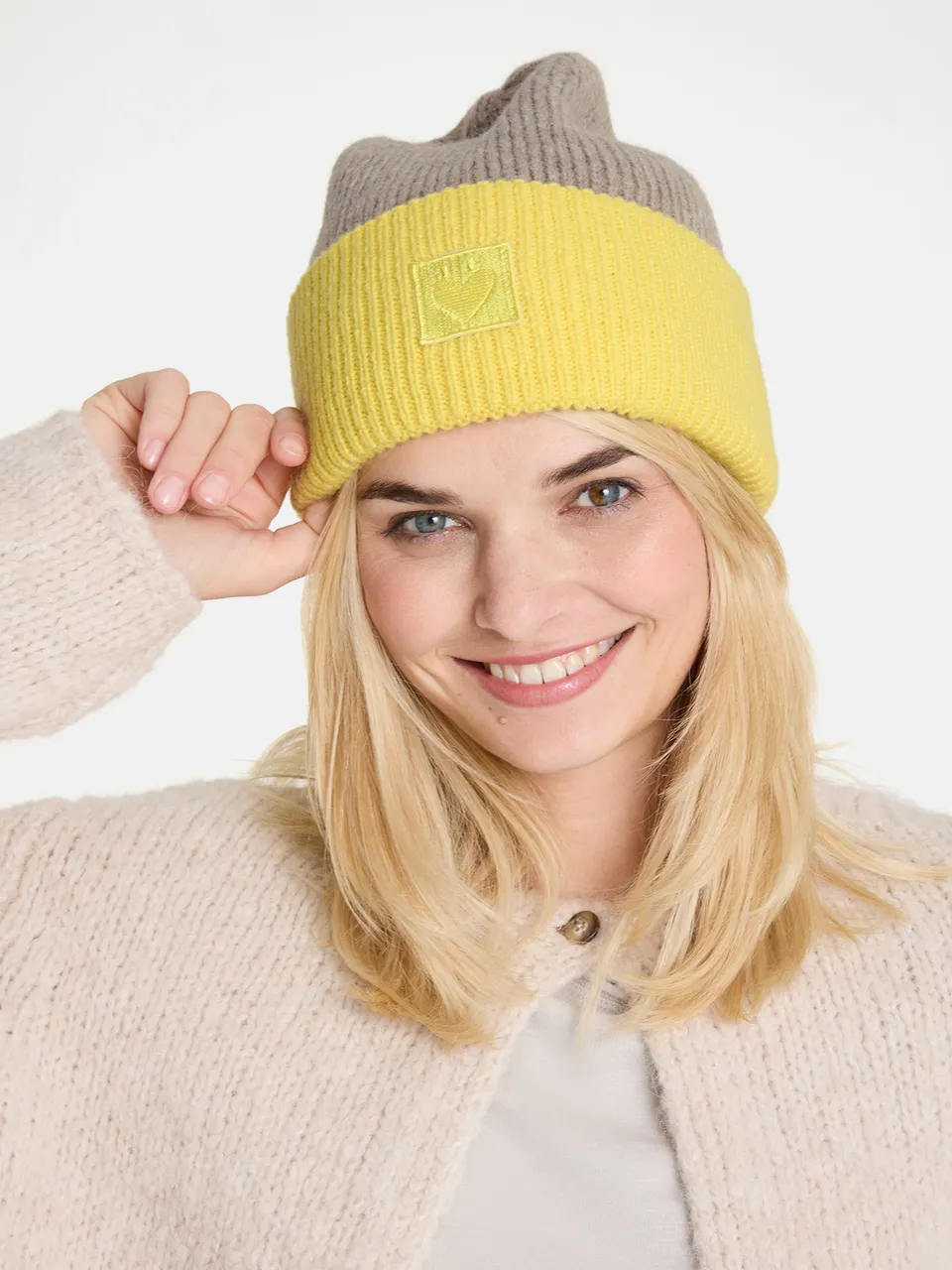 Lieblingsstück Chic Comfort Mütze limelight Streifen