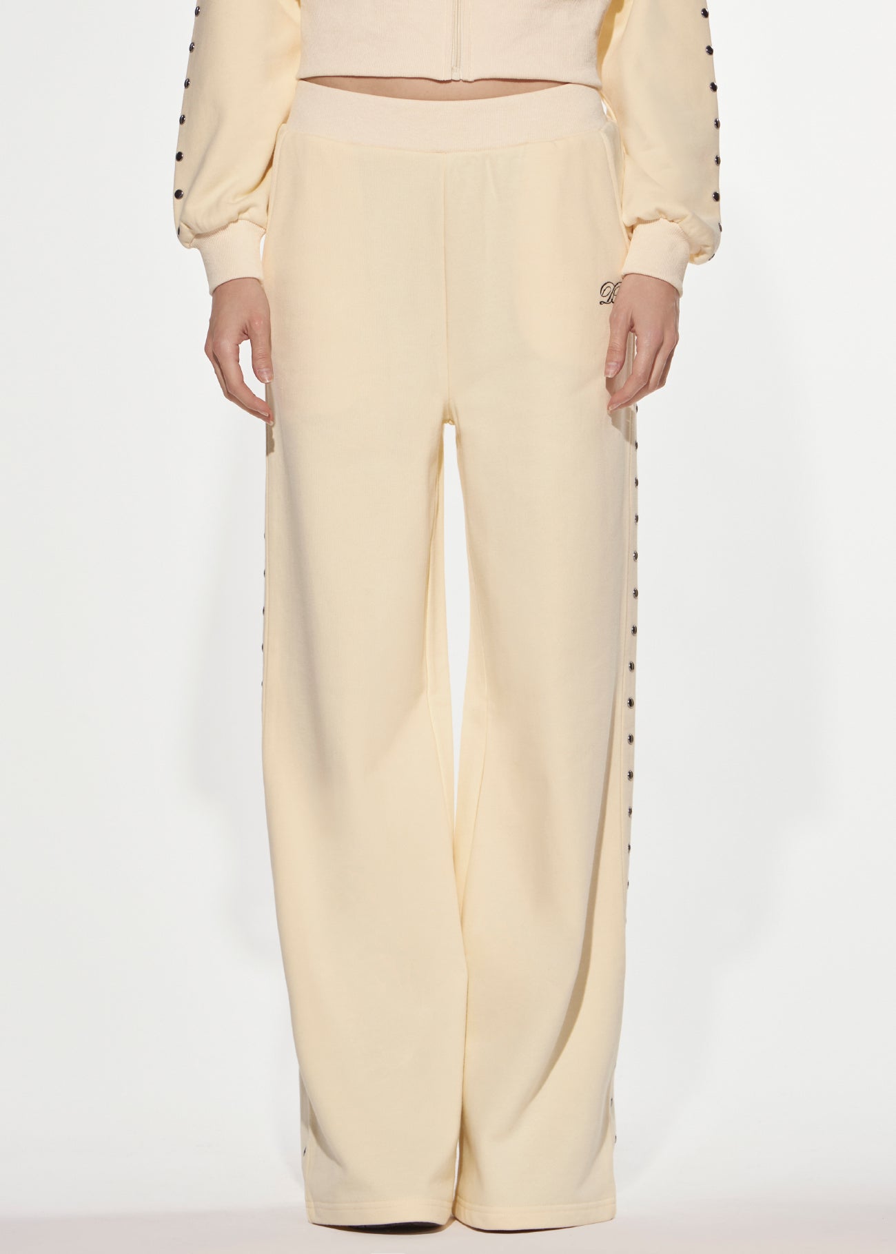 Denny Rose Sweathose Butter Yellow wide fit mit Nieten