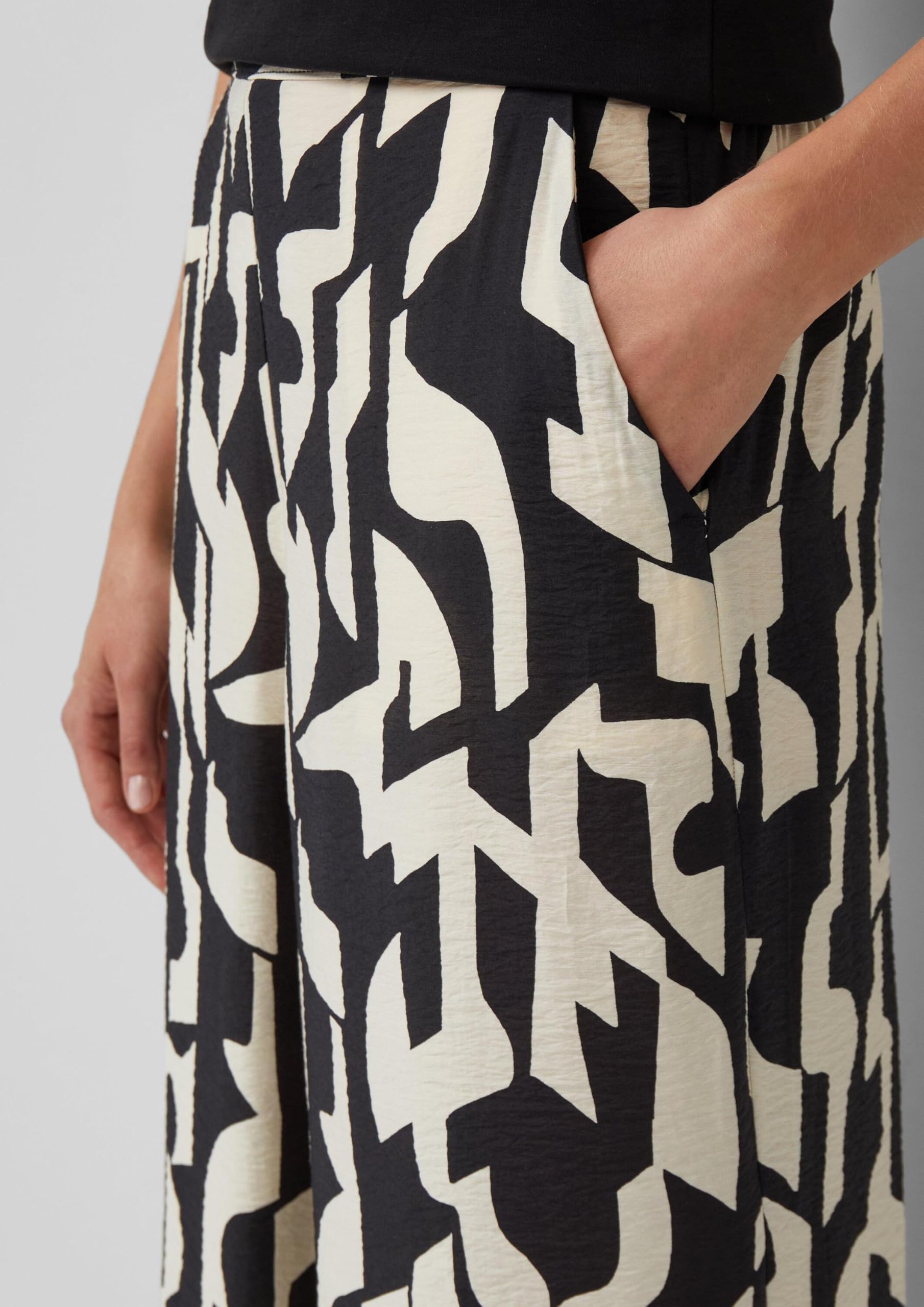 s.Oliver Junior Wide-Leg-Hose 40 schwarz Loose Fit