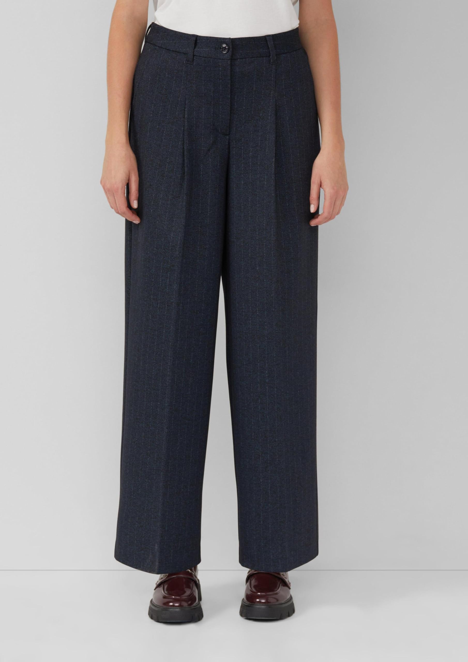 s.Oliver 2169121 Wide Leg Hose Navy 38W lang mit Bügelfalte