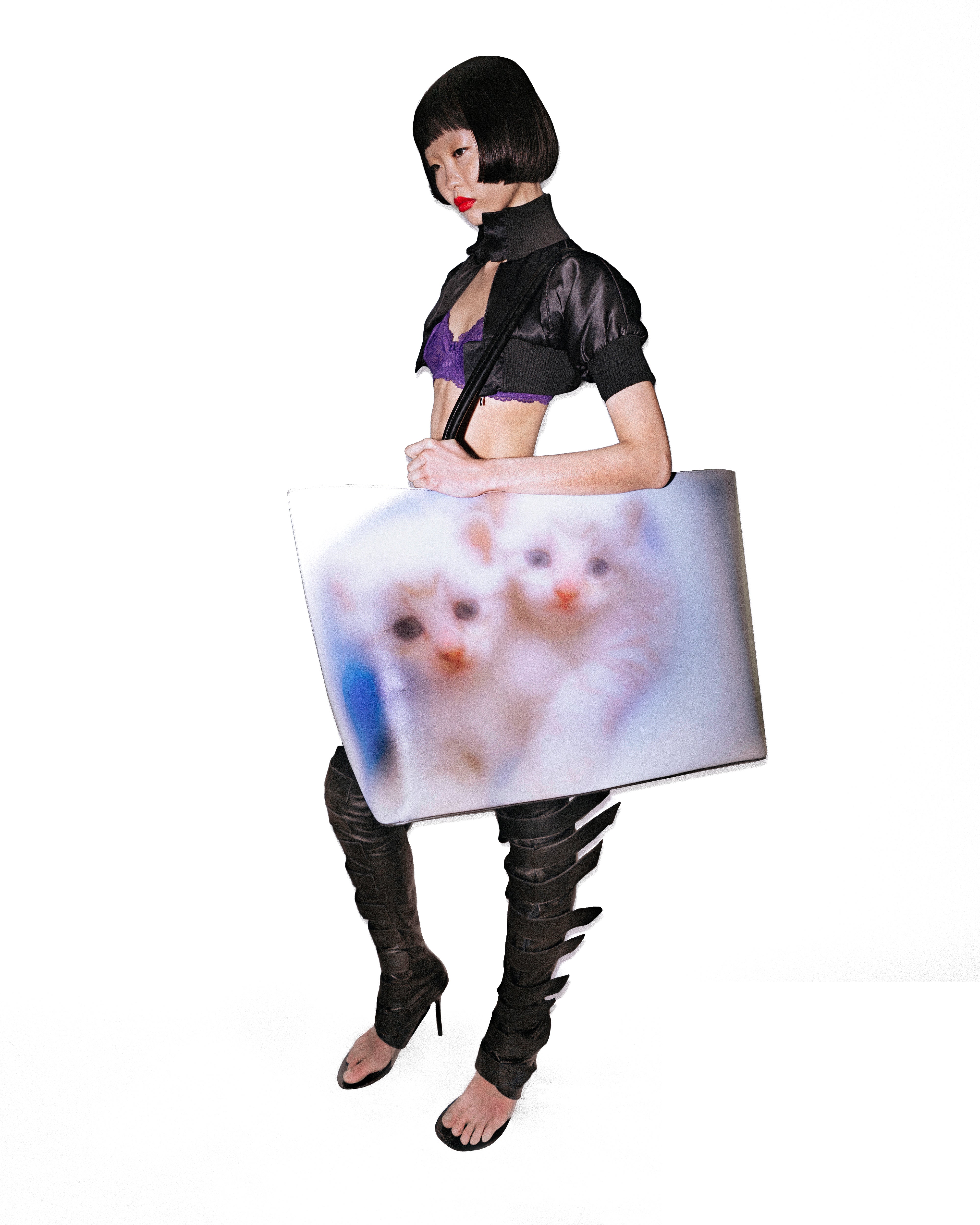 Mowalola Kitty Travel Bag Tote aus Leder