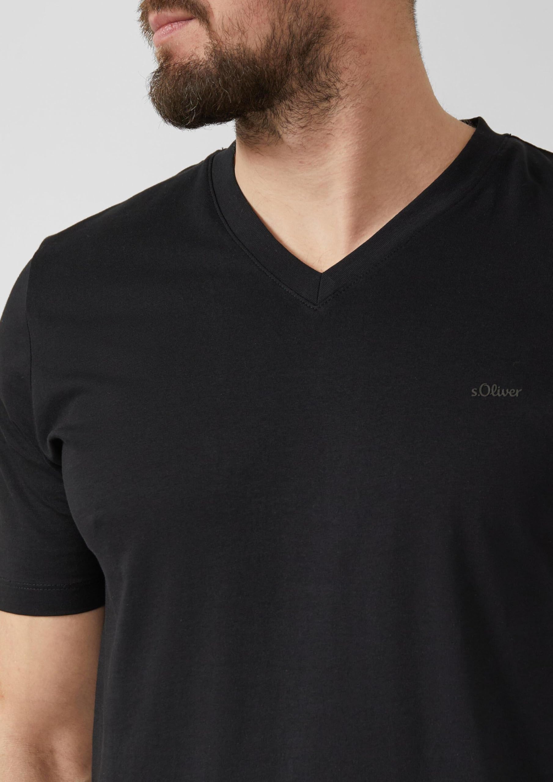 s.Oliver Junior T-Shirt V-Neck Logo schwarz Tall Size