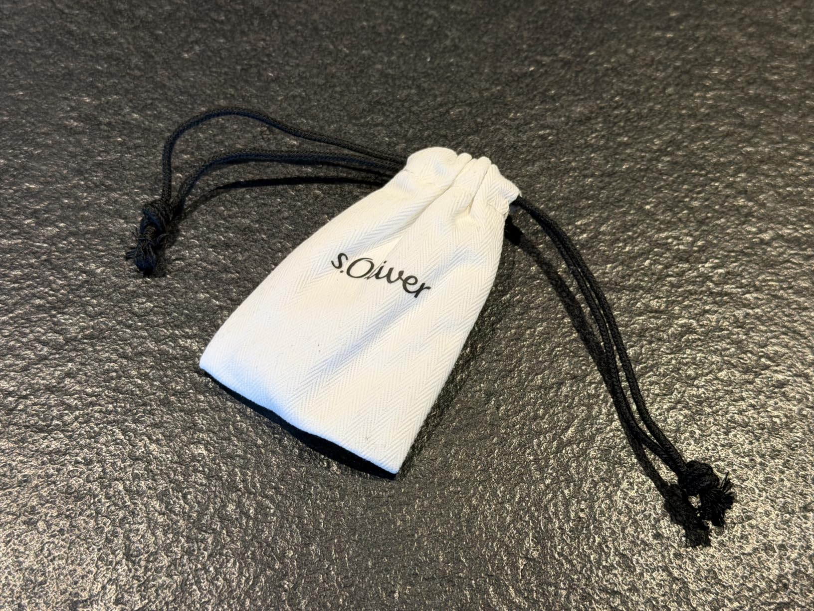 s.Oliver Basic Herren Halskette Gold Edelstahl