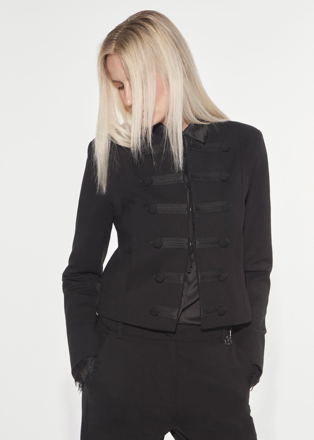 Denny Rose Napoleon Jacke Schwarz Cropped