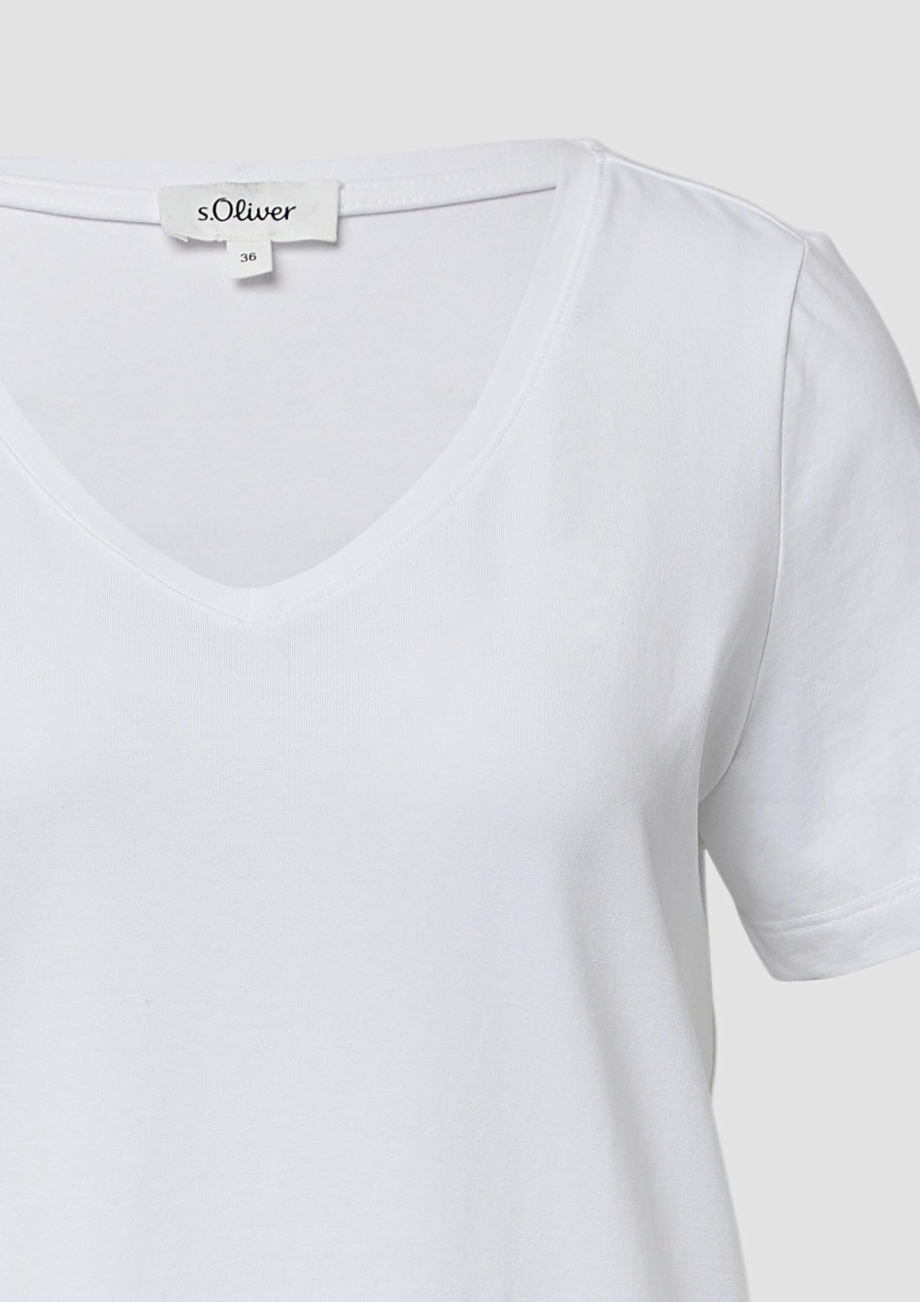s.Oliver RED LABEL T-Shirt mit V-Ausschnitt aus Baumwolle