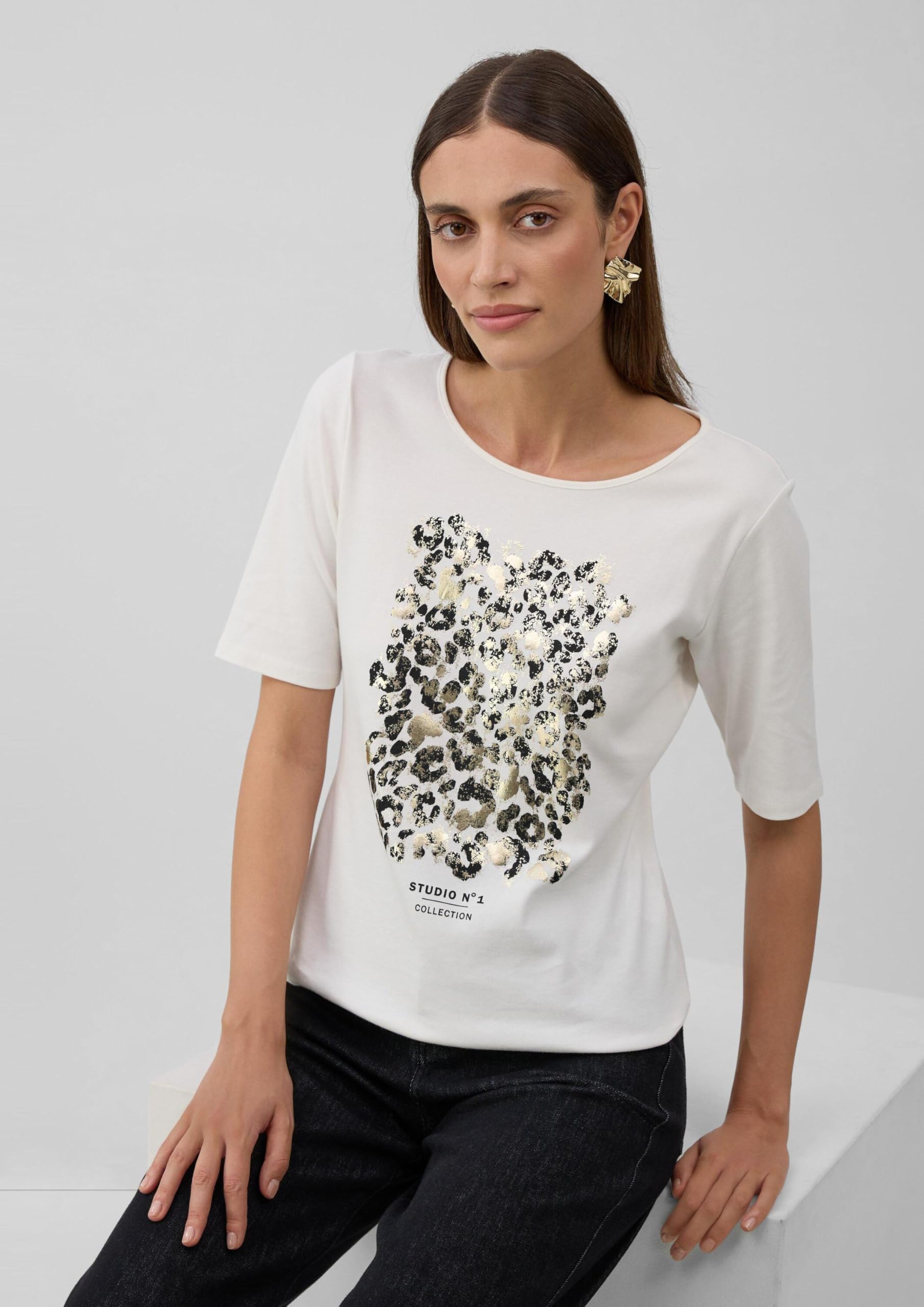 s.Oliver Damen T-Shirt Halbarm Leo-Frontprint Größe 38