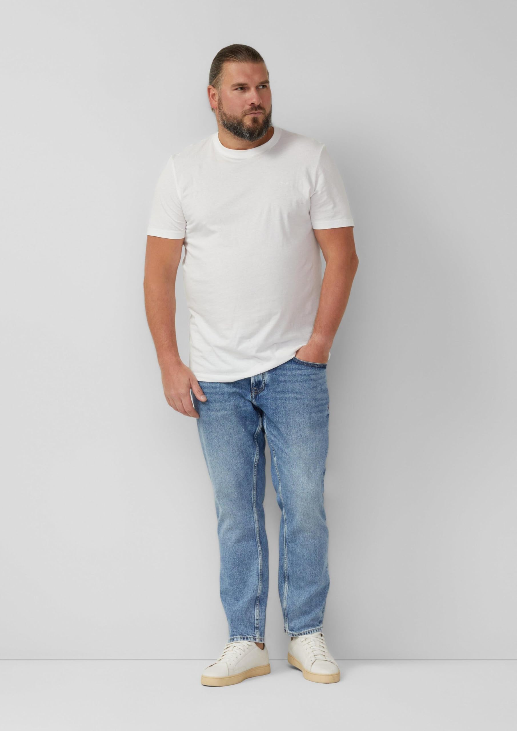 s.Oliver Casby Mid Rise Straight Jeans 42W/32L Regular Fit