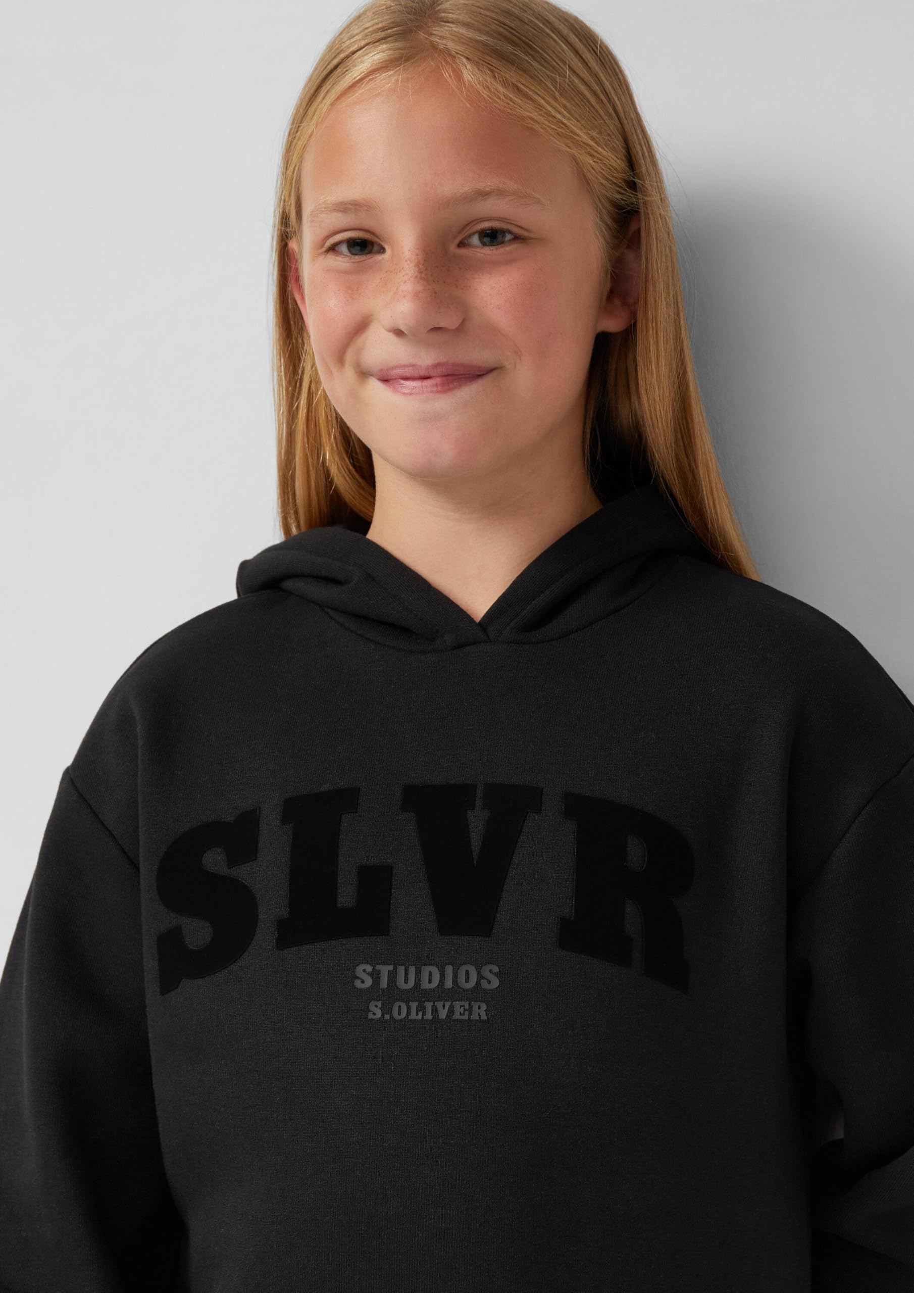 s.Oliver Junior 2170634 Hoodie 158-164 Große Größen mit Kapuze