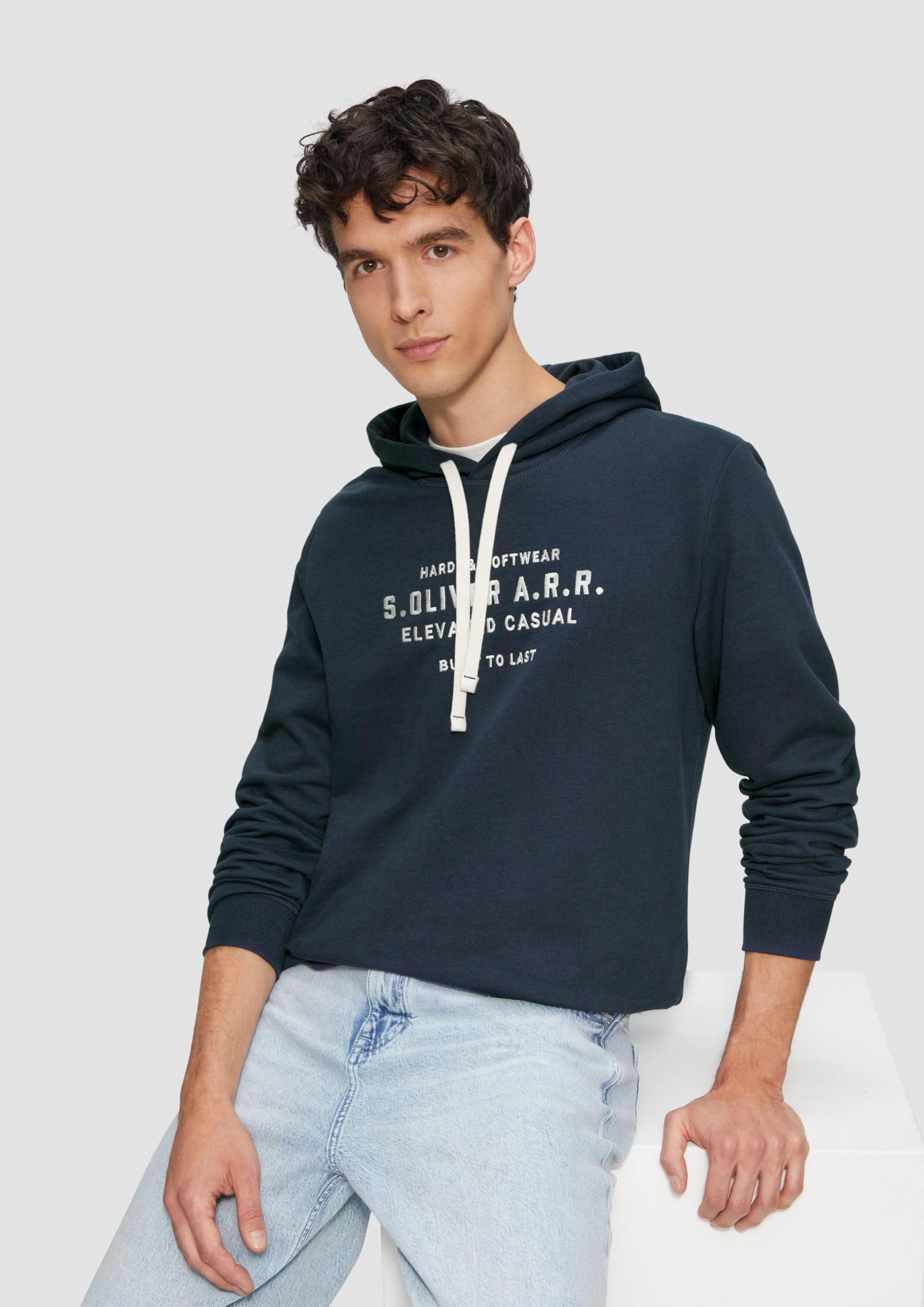 s.Oliver RED LABEL Hoodie mit Stickerei tiefblau L